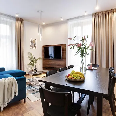 Luxury Residence Kmochova Prague Exterior photo